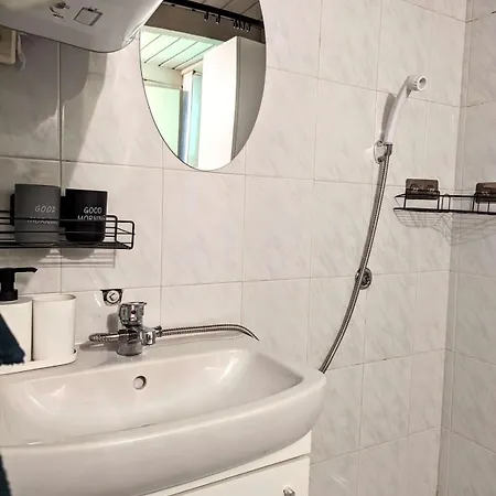 Dunatanya Dunaparti Nyaralo *